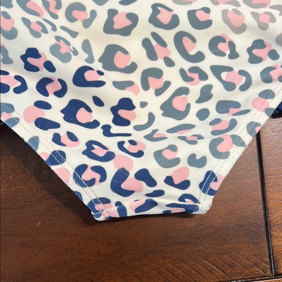 Colorful Leopard Print Ruffle Swimsuit - Picture 3 of 4